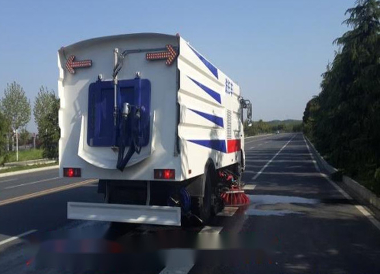 DONGFENG de chassis drogen de Vrachtwageneur V van de Hygiënestraatveger Emissie