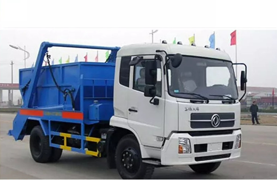 Van de de Stortplaatsvrachtwagen van het Dongfeng8cbm Huisvuil het Zwemmende Wapen met Bakkenskip Lader