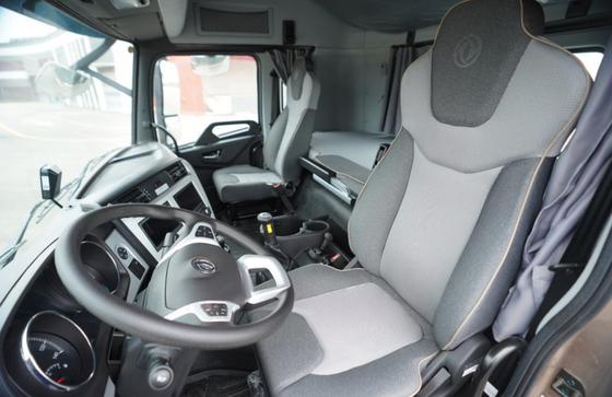 6x4 drijf de Vrachtwagens470hp Euro V Emssioni Niveau van Vorm Op zwaar werk berekend Cng