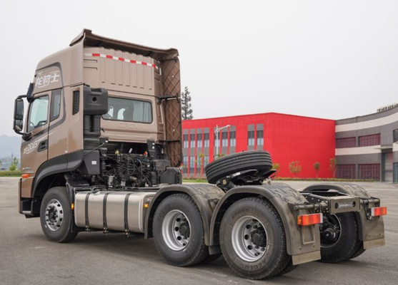 6x4 drijf de Vrachtwagens470hp Euro V Emssioni Niveau van Vorm Op zwaar werk berekend Cng